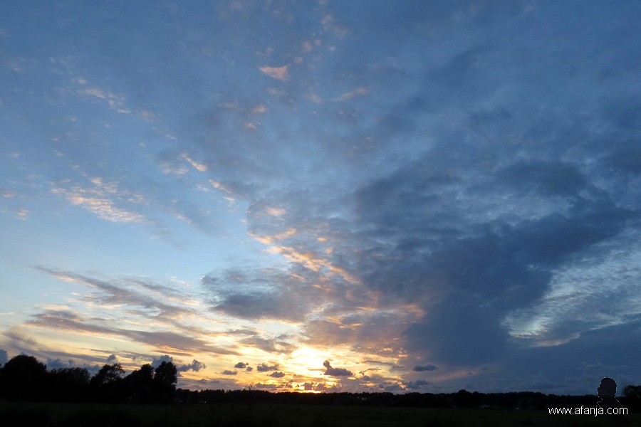 wolken bij zonsondergang - 3
