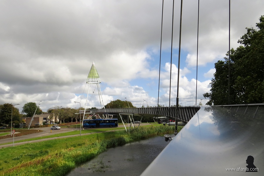 fietsbrug 'de Slinger' - 10 - bike bridge 'the Garland'