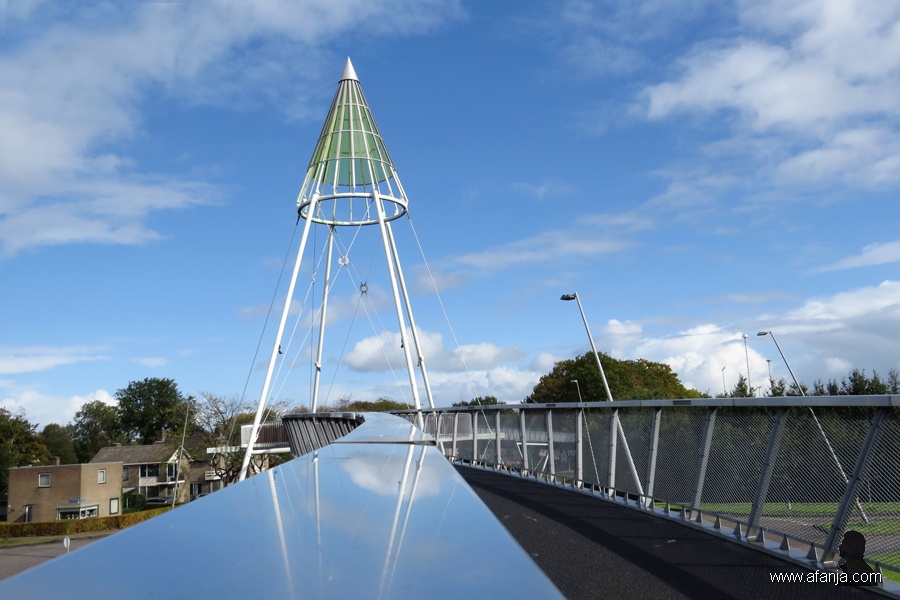 fietsbrug 'de Slinger' - 1 - bike bridge 'the Garland'
