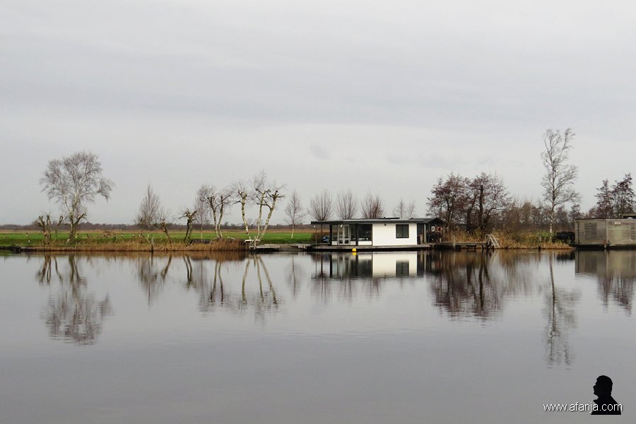 grijze weerspiegelingen - 2