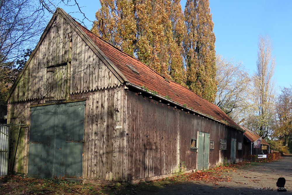 dit pad en de bouwwerken laat ik eerst even links liggen