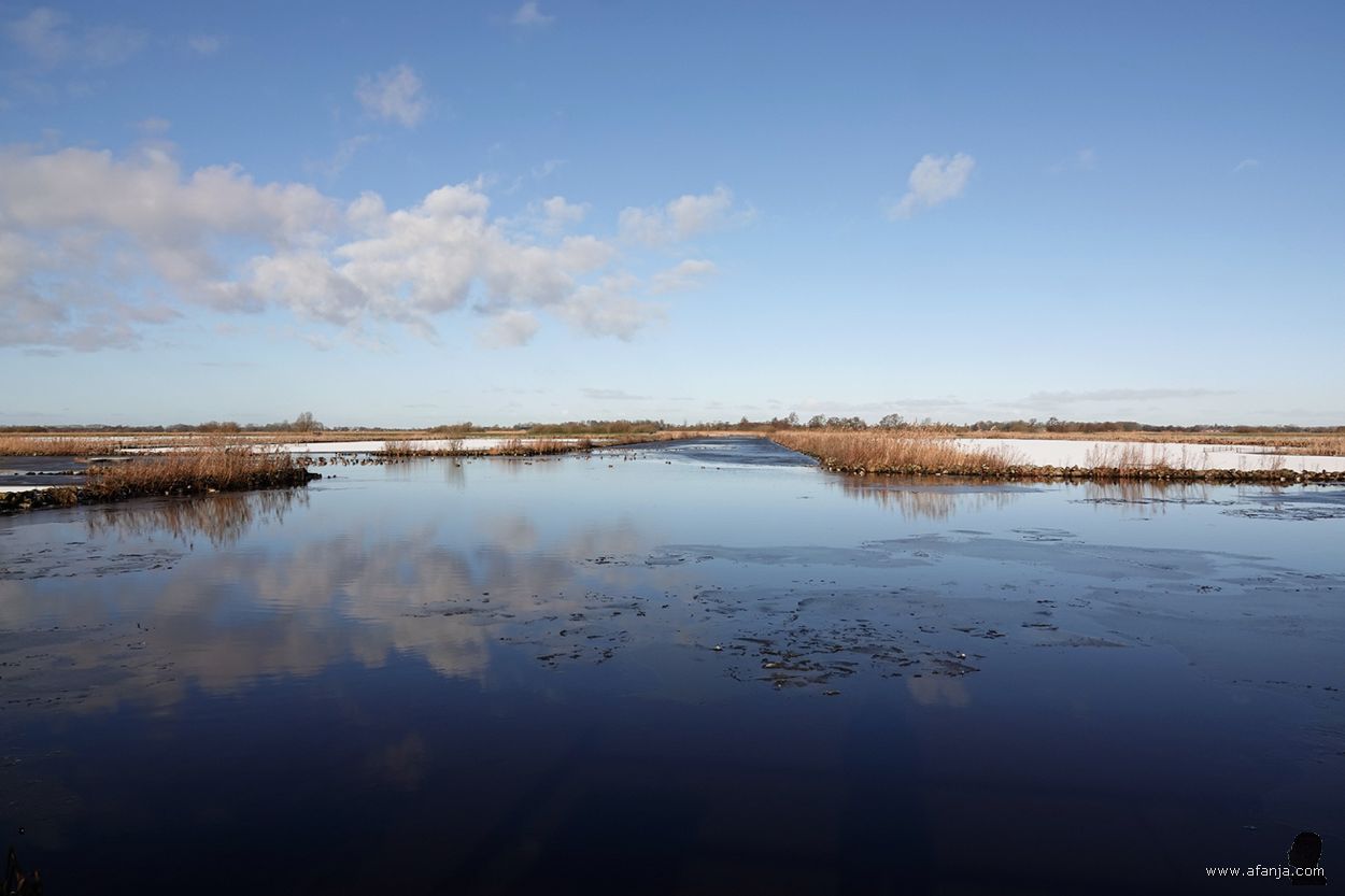 ijs- en sneeuwresten in It Krûme tussen Smalle Ee en De Veenhoop