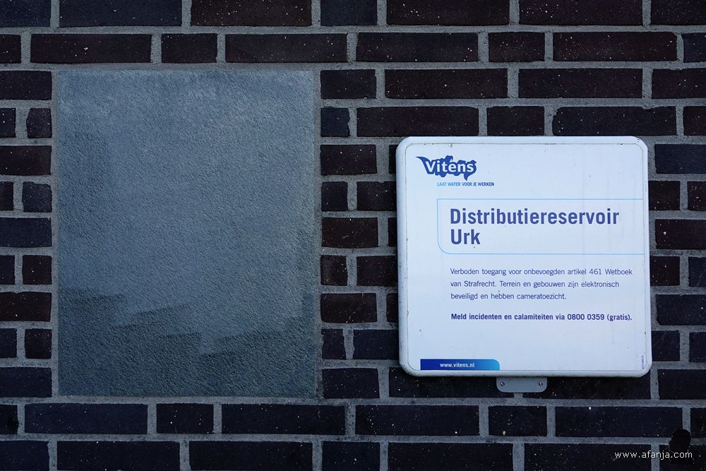 bij het distributiereservoir van Vitens