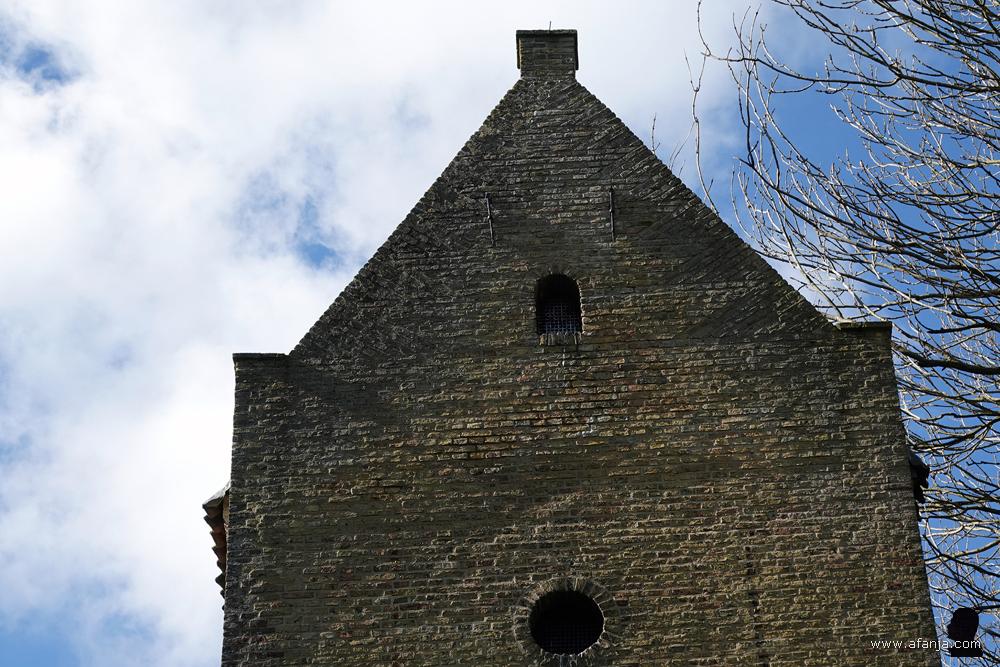 de bovenkant van de scheve toren