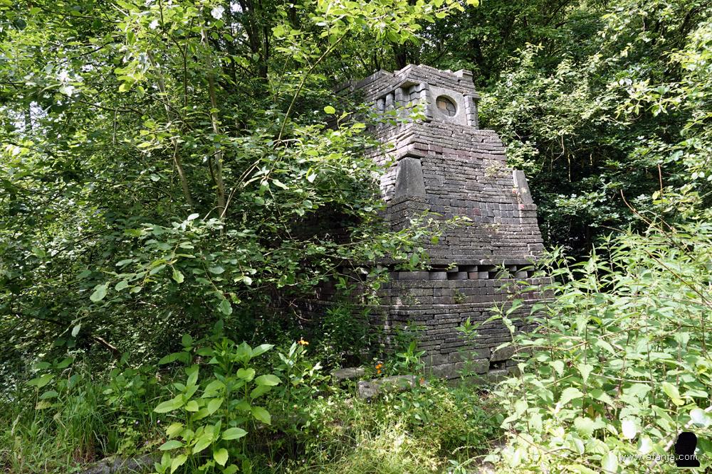 op 'de tempelberg' in de Ecokathedraal