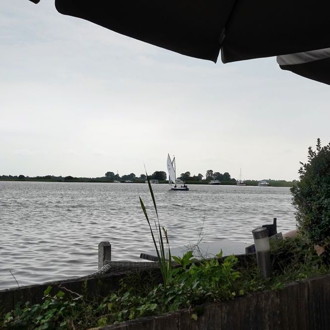 zo nu en passeerde er eens een (zeil)boot