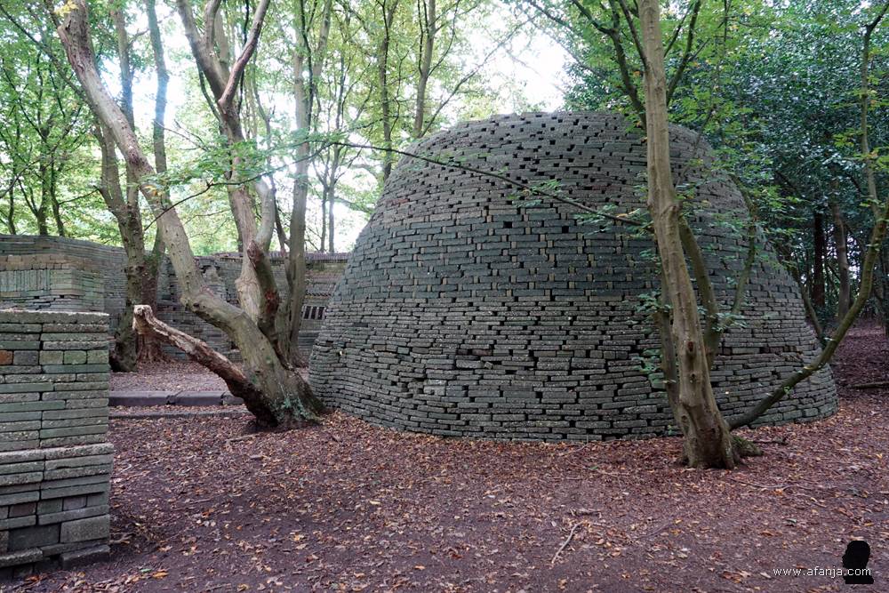 de koepel in de Ecokathedraal