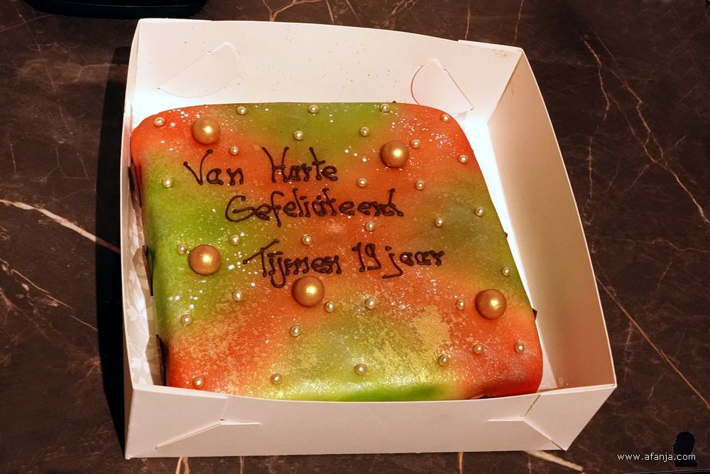 verjaardagstaart in kerstkleuren