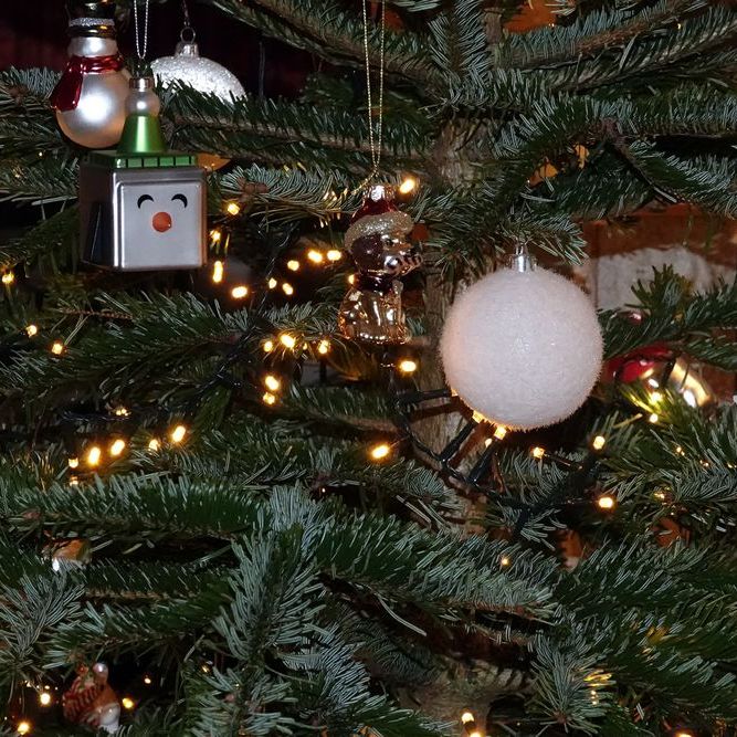 kerstboom met versiering