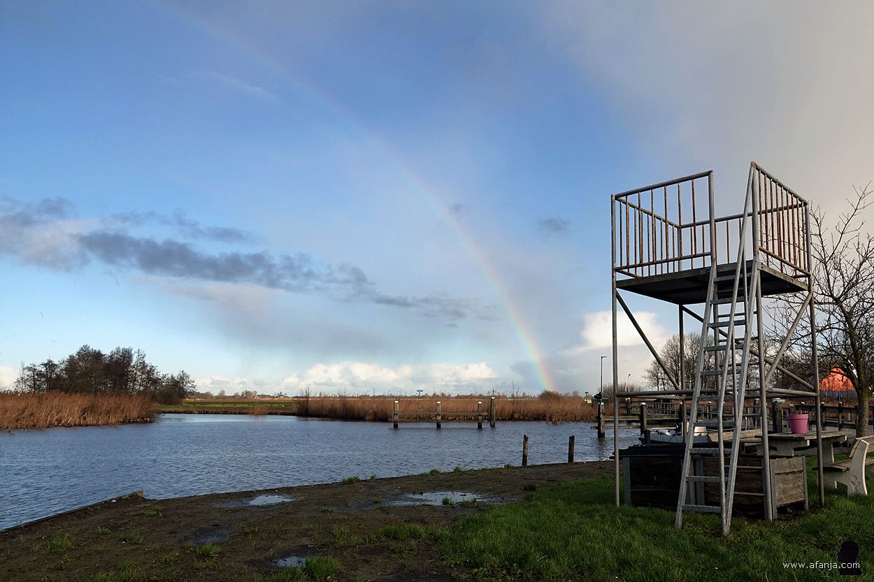 een regenboog boven It Eilân (januari 2025)