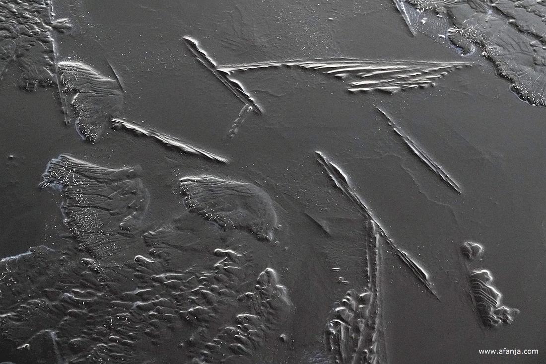 figuren op het ijs op de Goëgahuistersloot