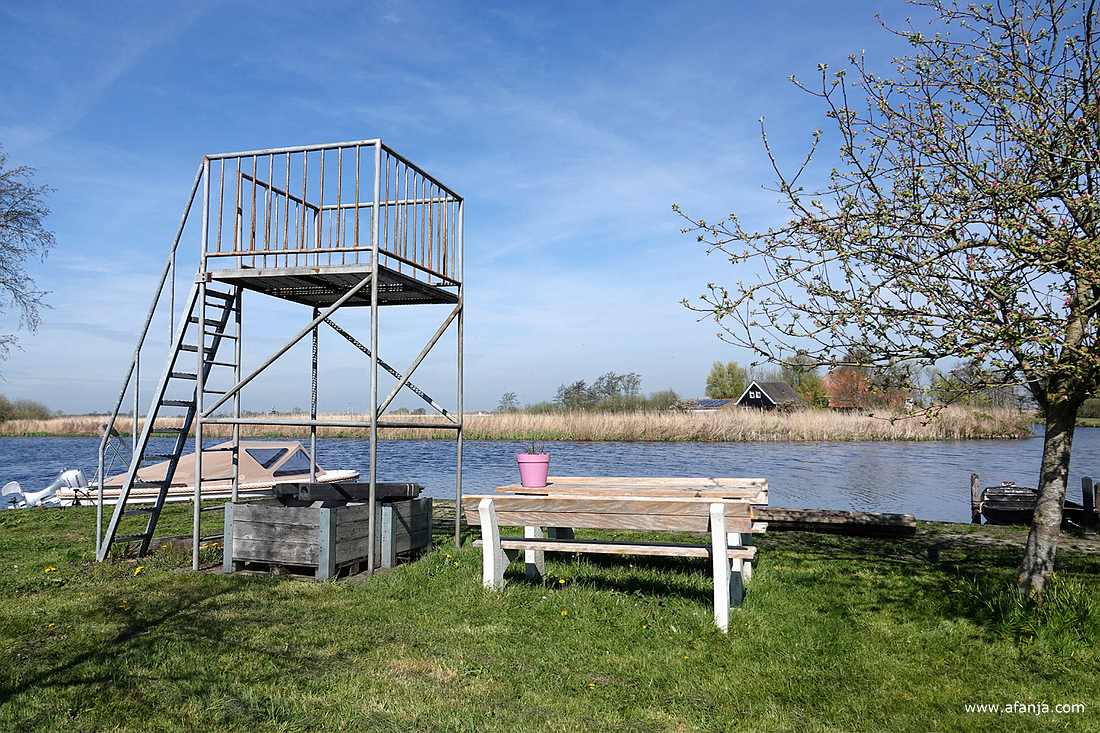het uitkijkplateau bij de voetgangersbrug naar It Eilân