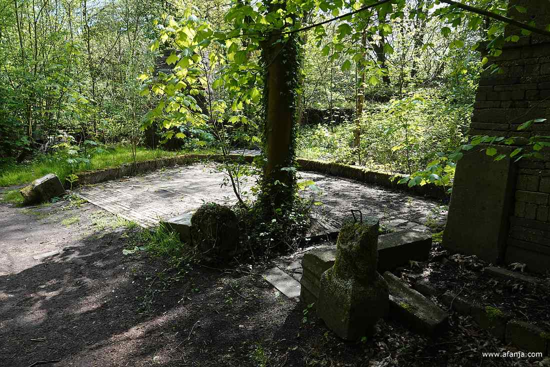 een pleintje in de Ecokathedraal