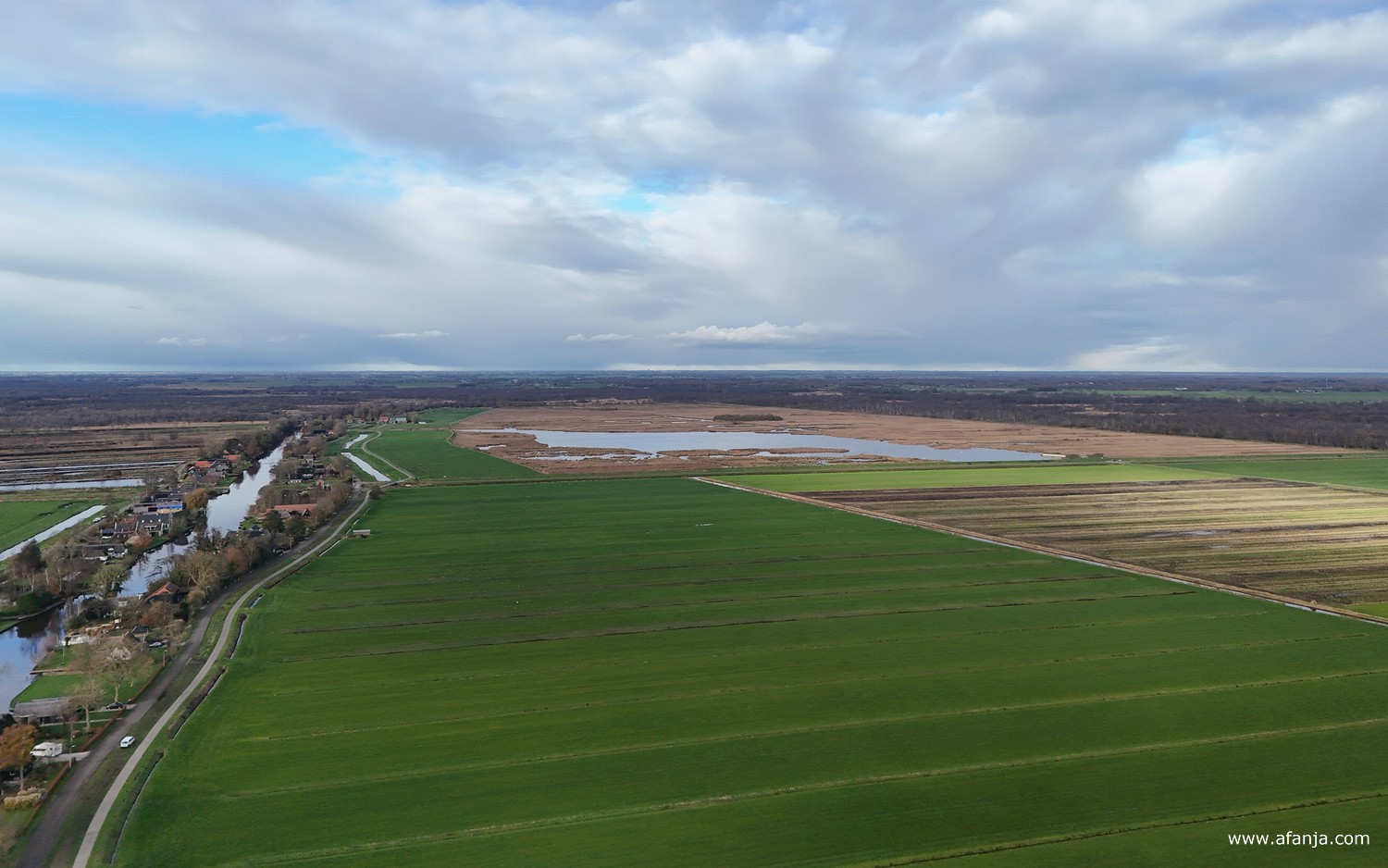 het boerenland van Wetering-Oost van boven gezien