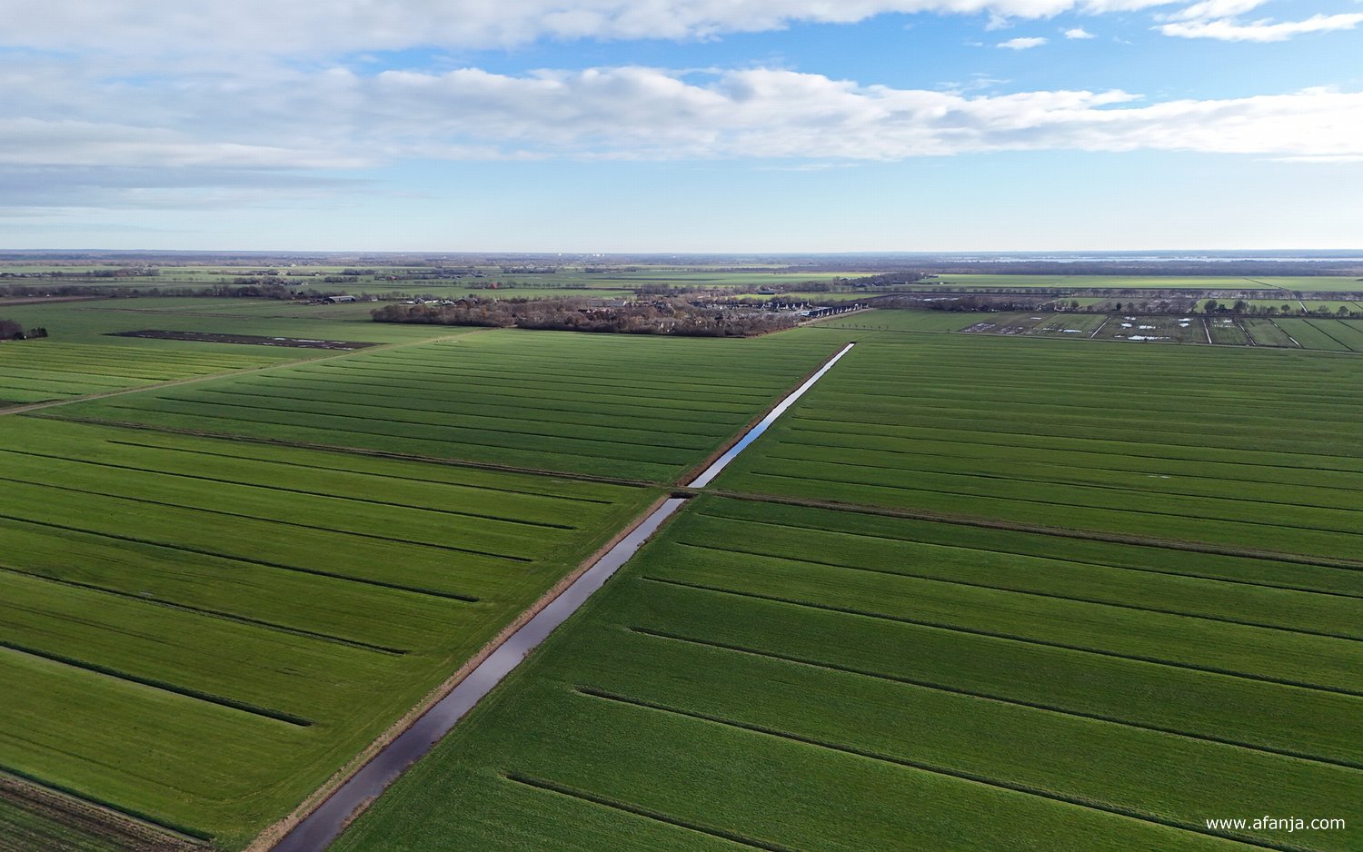 het boerenland van Wetering-Oost van boven gezien