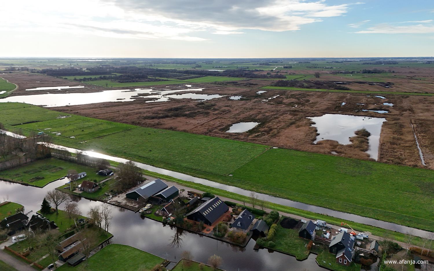 zicht op de Weerribben bij Wetering-West