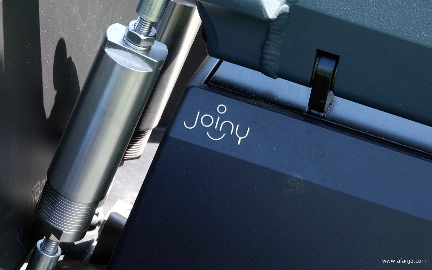 detail van het zijaanzicht van de Joiny - mijn alternatief voor een scootmobiel