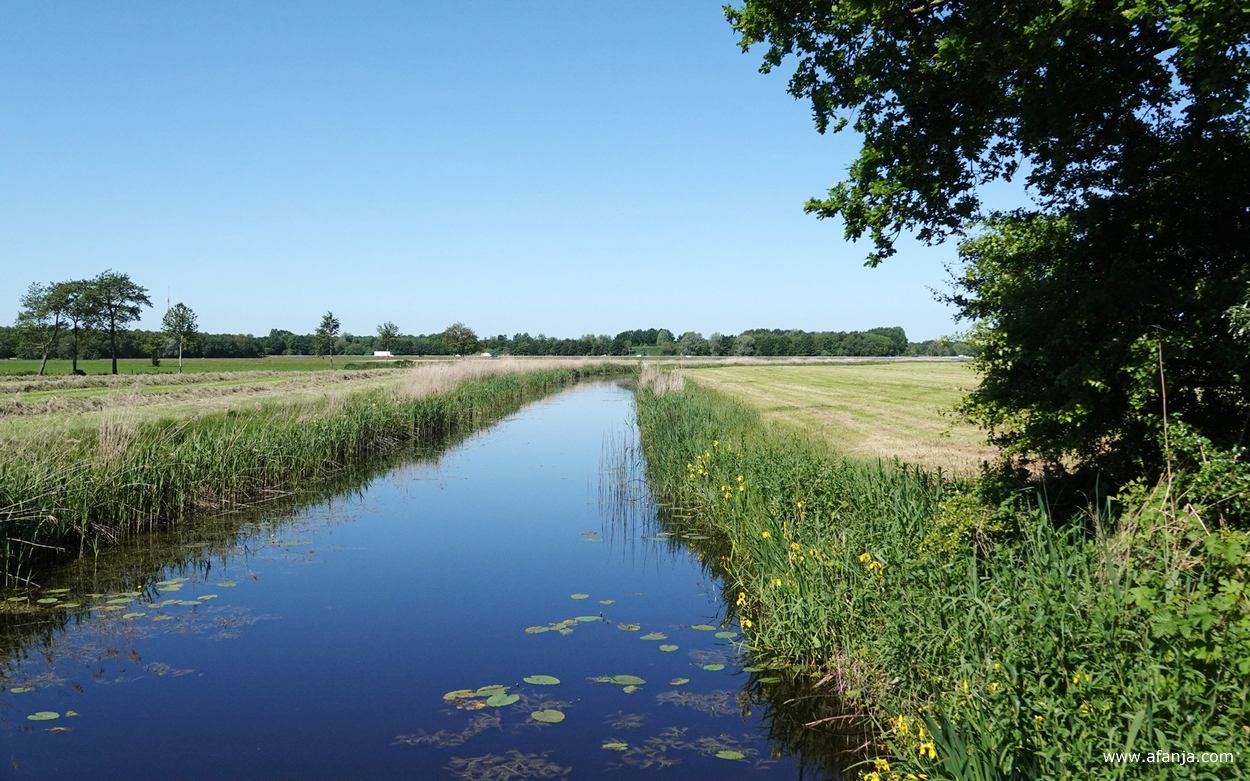 het Verbindingskanaal in westelijke richting